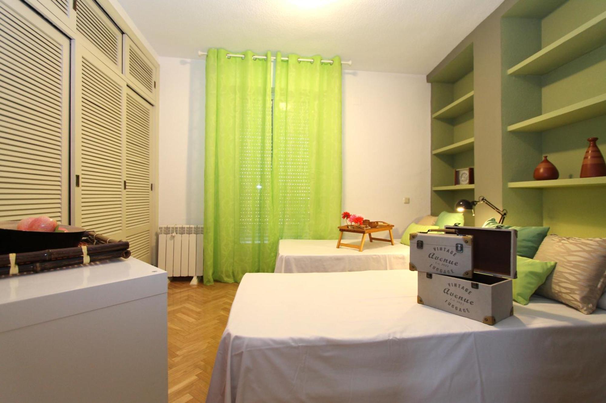 Apartamentos Goyescas Deco マドリード 部屋 写真